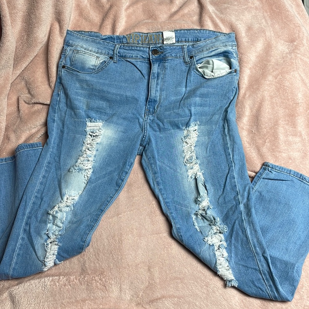 Light blue ripped skinny jeans size 18/20 washed and dried, 98% cotton